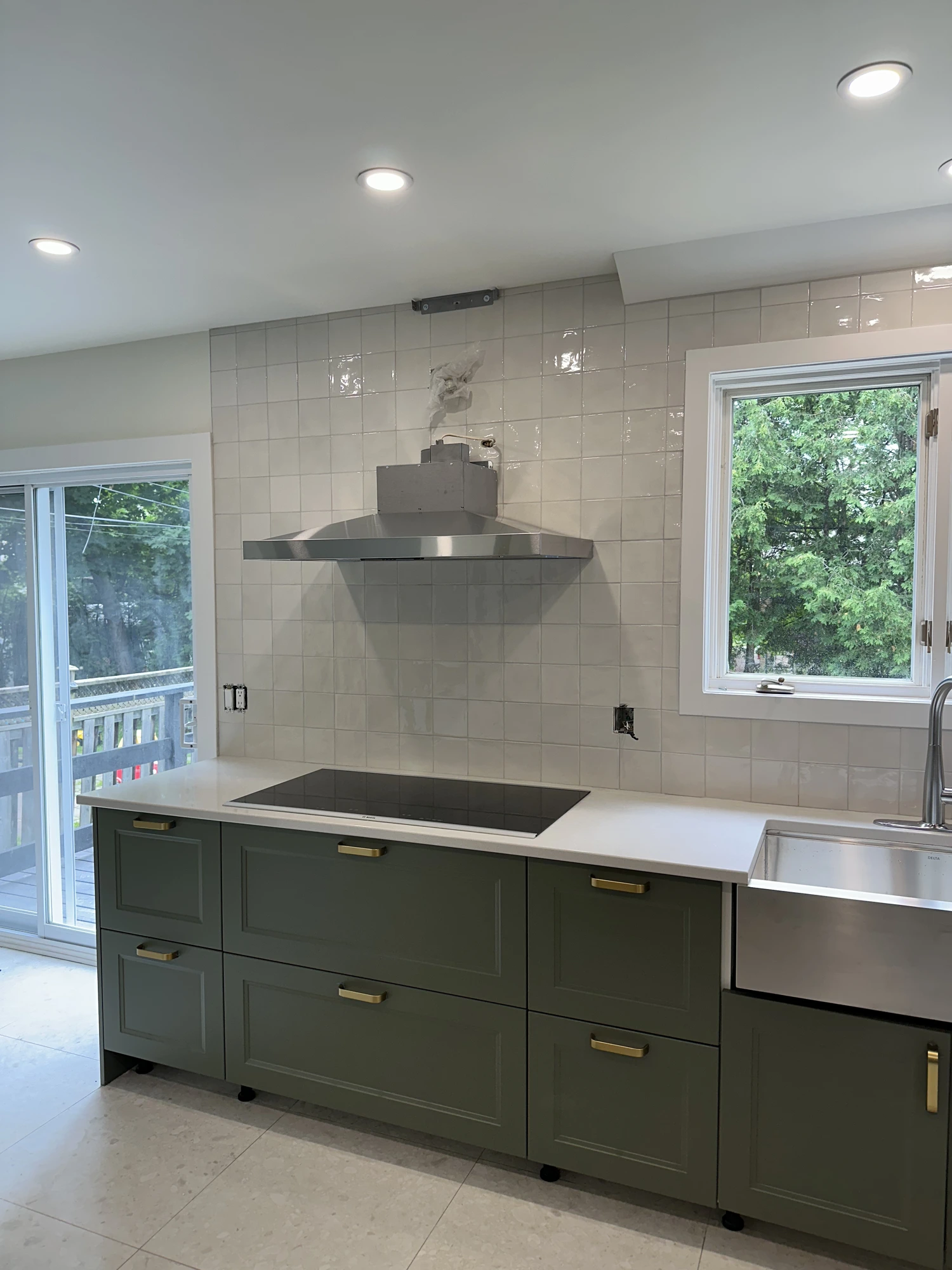 Cooktop & Backsplash