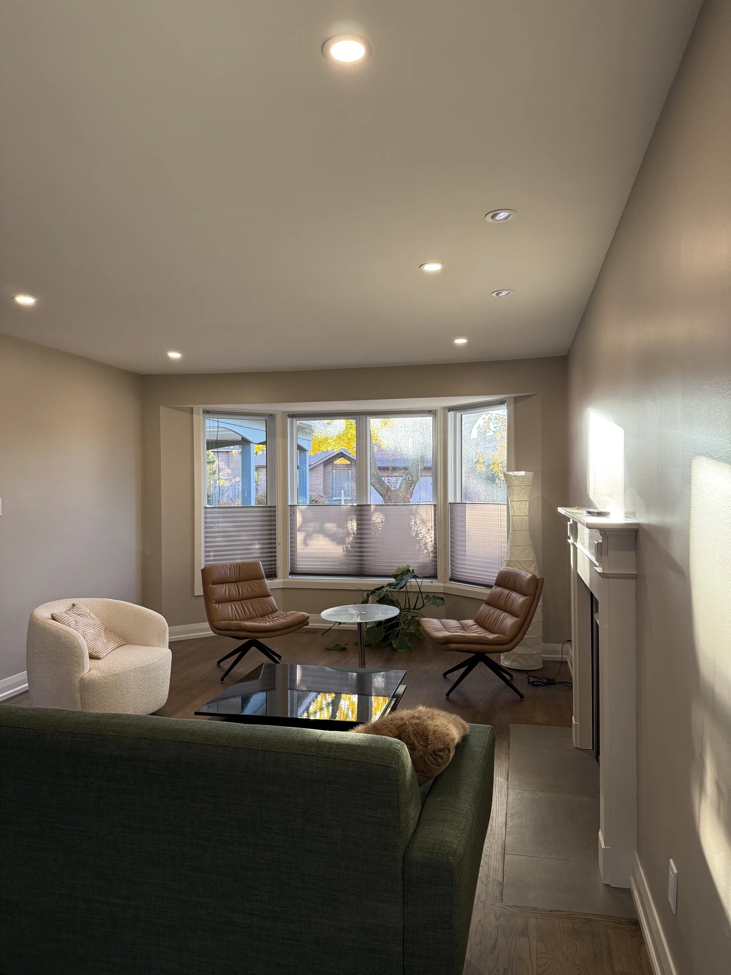 Bright Sitting Area